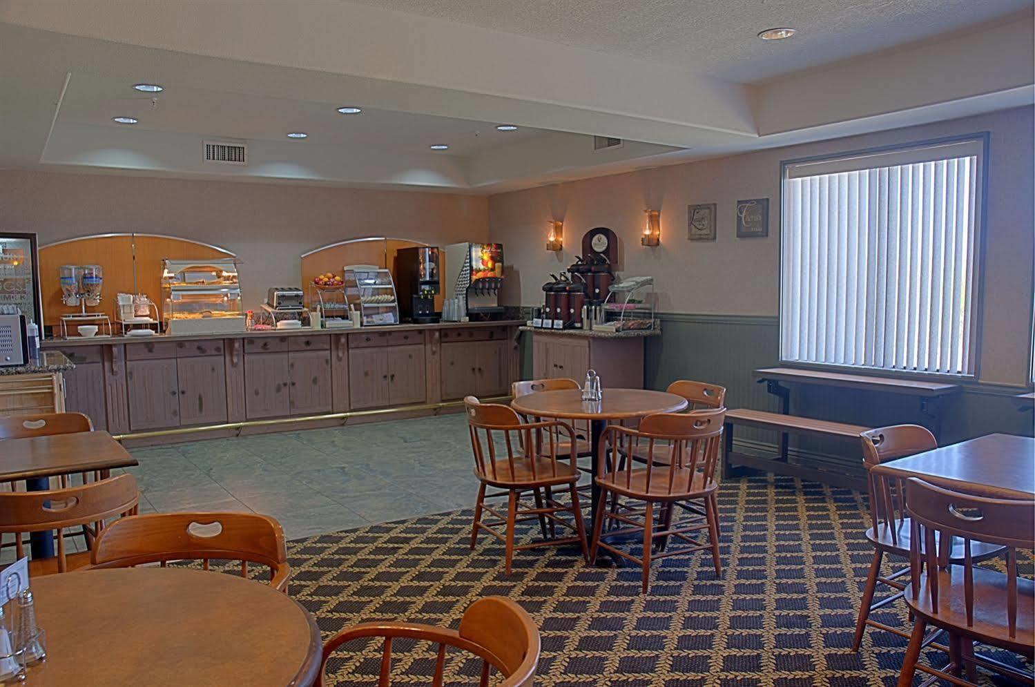 Hotel Grand Hotel, A Baymont By Wyndham