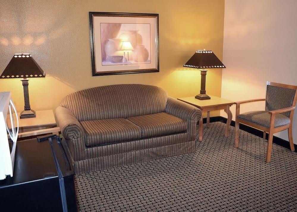 Hotel Grand Hotel, A Baymont By Wyndham